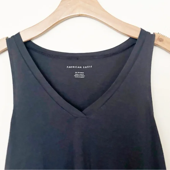 American Eagle Outfitters V-Neck Peplum Tank Top Womens Sz XS Black Ruffle Hem - Picture 2 of 6